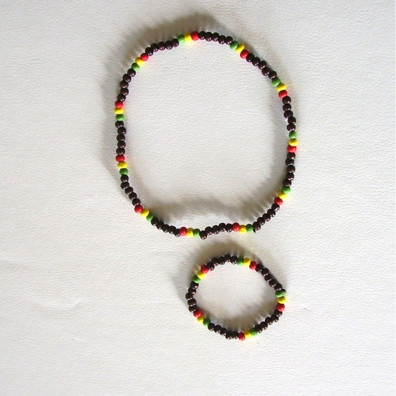 Ensemble collier bracelet petites perles noires rouges jaune vert rjv