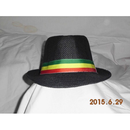 Chapeau noir à bandes vert jaune rouge 