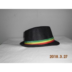 CHAPEAU NOIR A BANDES VERT...