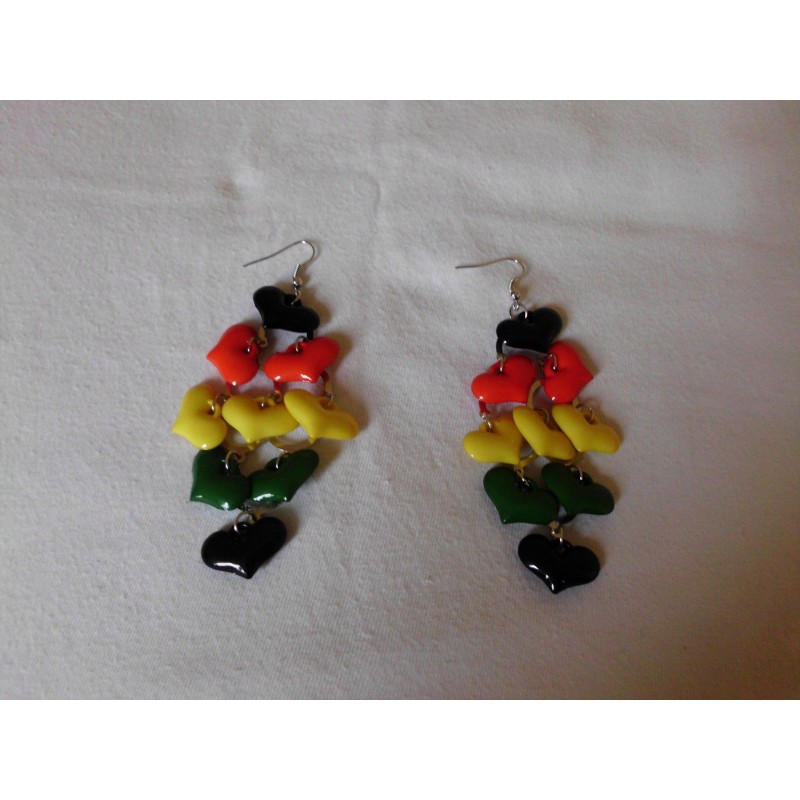 Boucle d'oreille vert jaune rouge  en forme de petits coeurs  